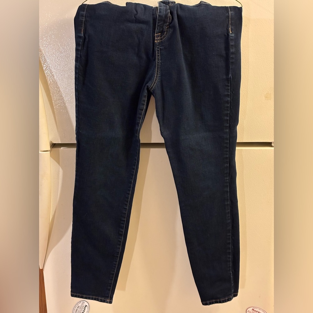 Style & Co. women’s Skinny Ankle Jeans. Size 14